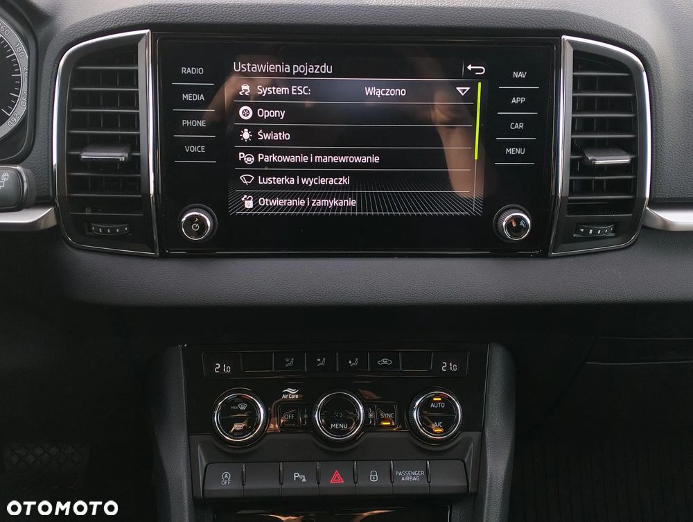 Skoda Karoq 1.5 TSI ACT Ambition DSG - 34