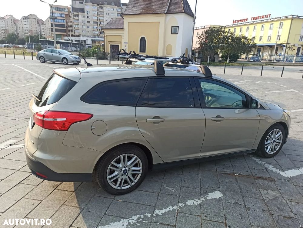 Ford Focus 1.0 EcoBoost Titanium - 3