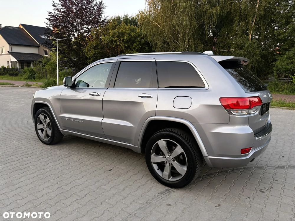 Jeep Grand Cherokee ver-3-0-crd-overland-summit-platinum - 9