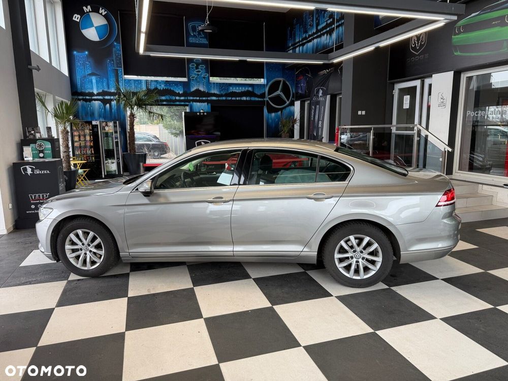 Volkswagen Passat - 7