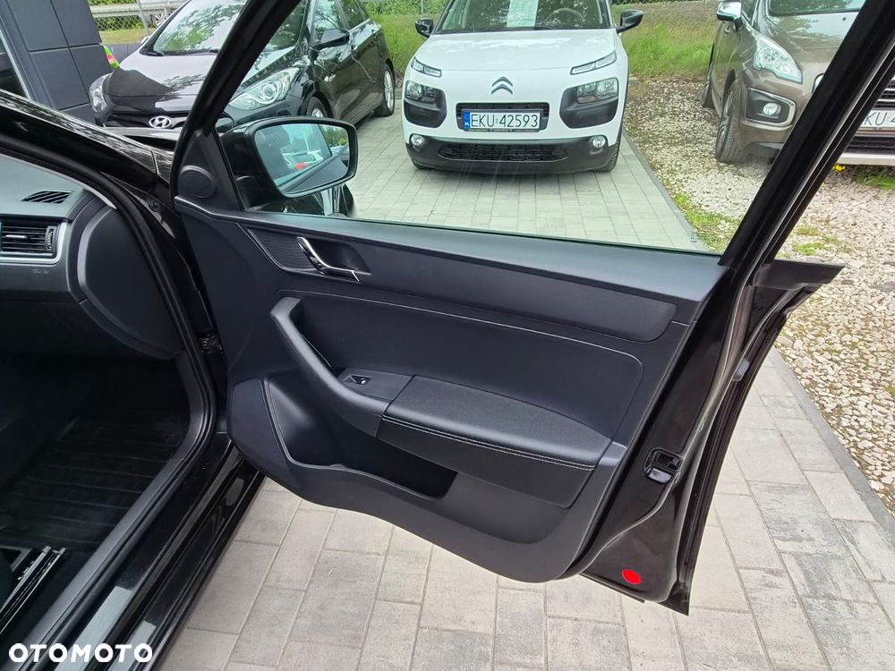 Skoda RAPID 1.2 TSI Active - 21