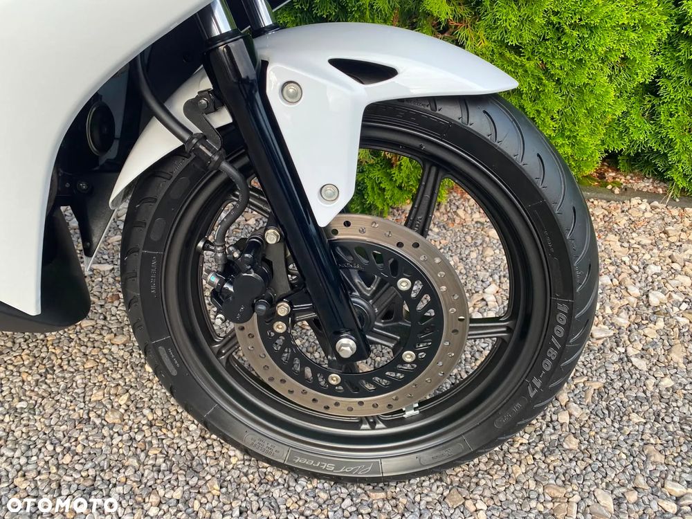 Honda CBR - 12