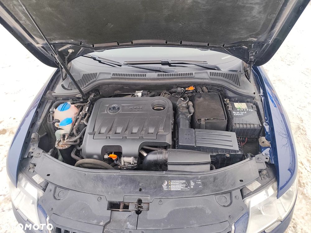 Skoda Superb 2.0 TDI PD Comfort - 10