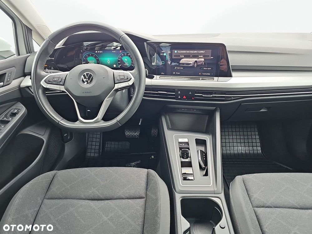 Volkswagen Golf - 10