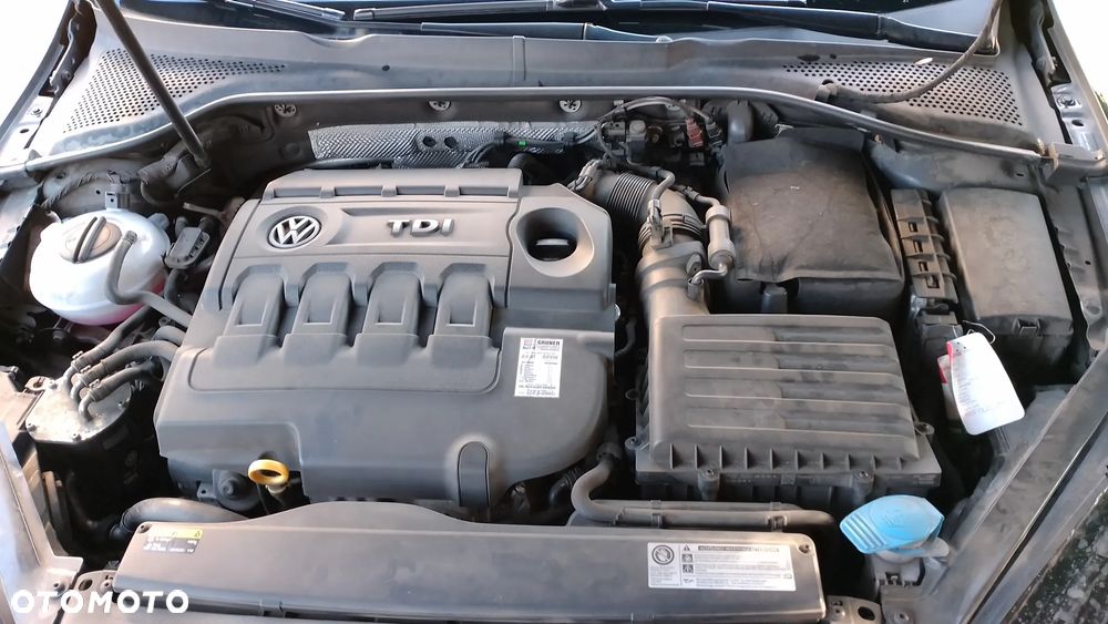 Volkswagen Golf 2.0 TDI BMT Highline DSG - 34