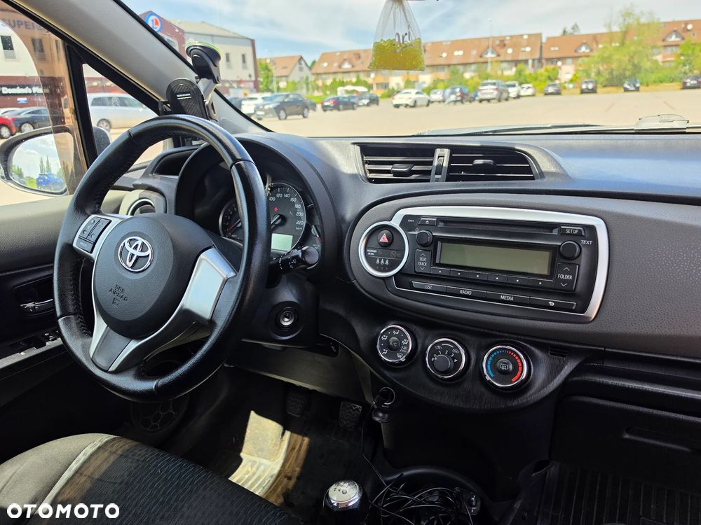 Toyota Yaris 1.0 Luna - 10