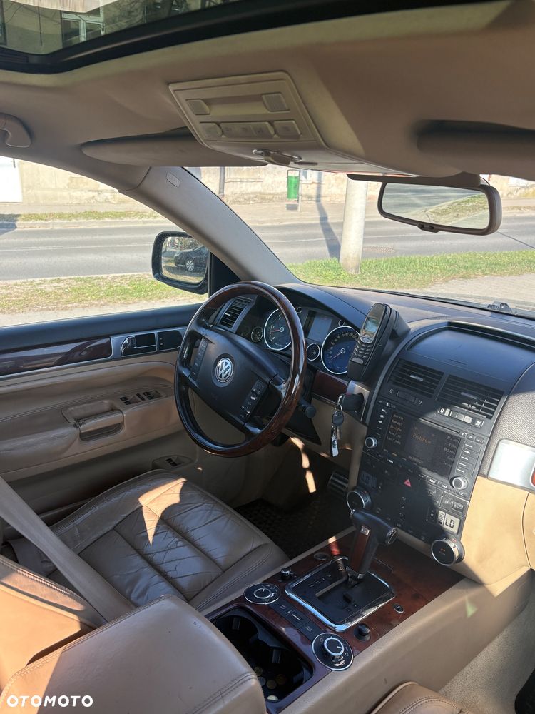 Volkswagen Touareg - 8