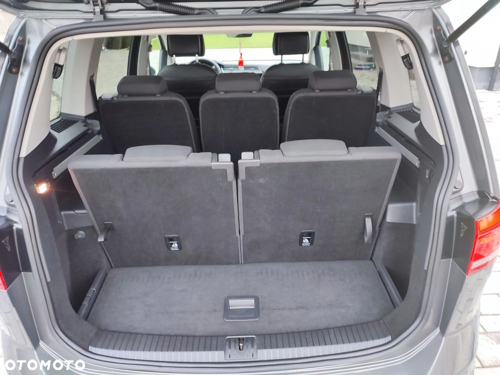 Volkswagen Touran 2.0 TDI BMT Comfortline DSG - 34