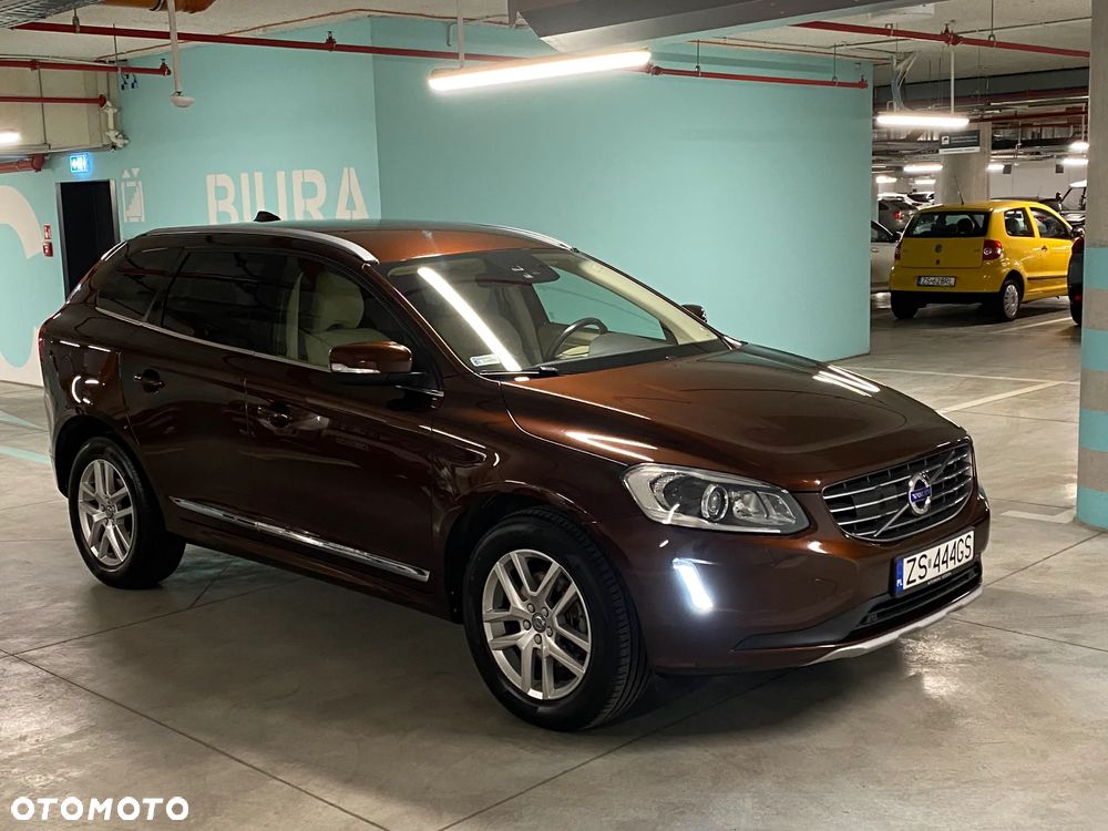 Volvo XC 60 D5 AWD Kinetic - 4