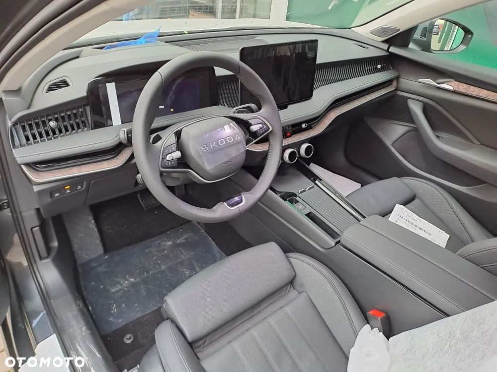 Skoda Superb 2.0 TDI SCR 4x4 L&K DSG - 5