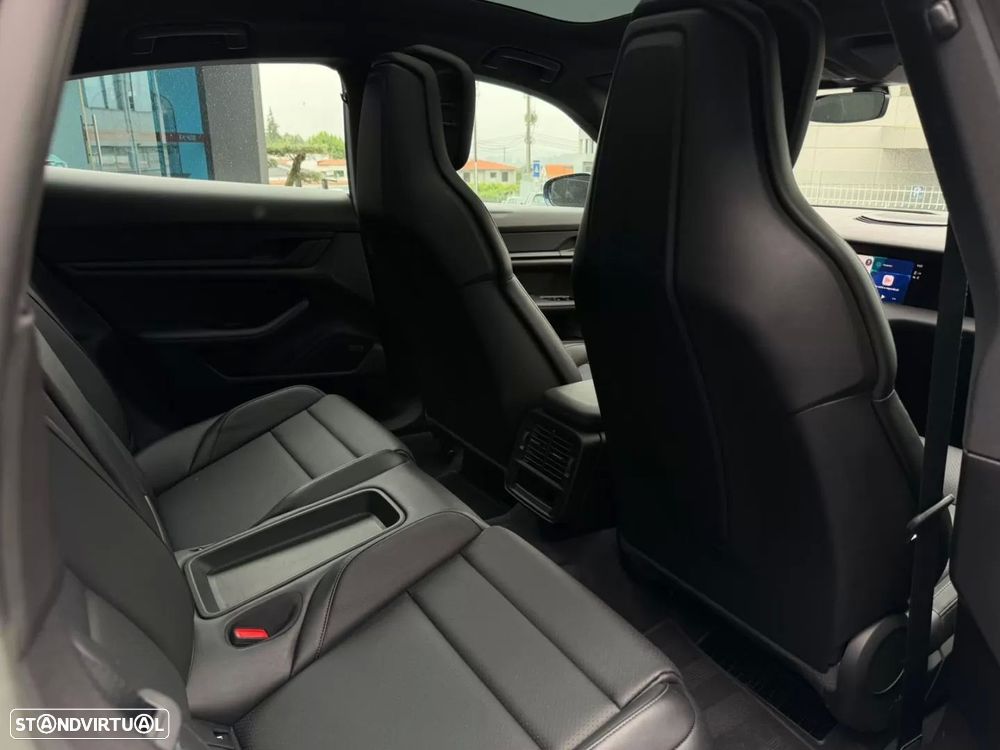 Porsche Taycan Bateria Performance Plus - 16