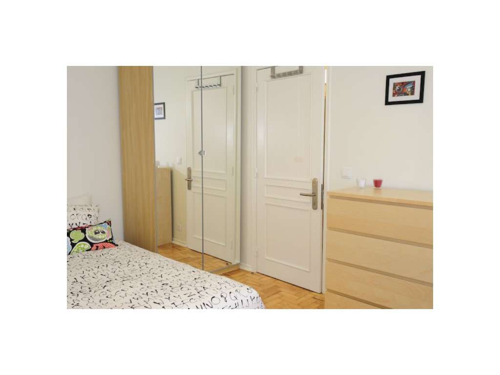 Quarto c/ wc privativo e despesas na Amadora - Grande imagem: 5/13