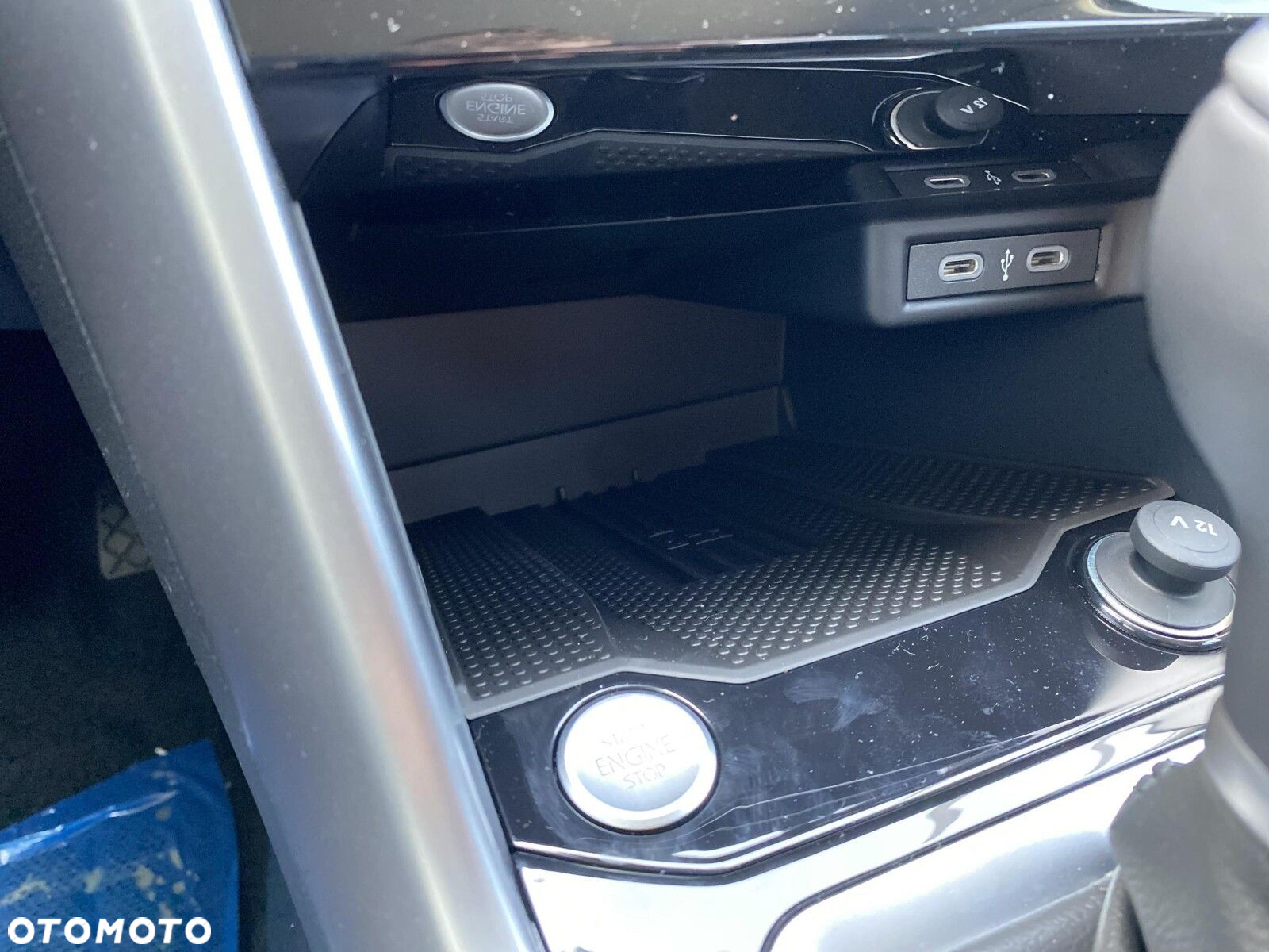 Volkswagen T-Roc - 27