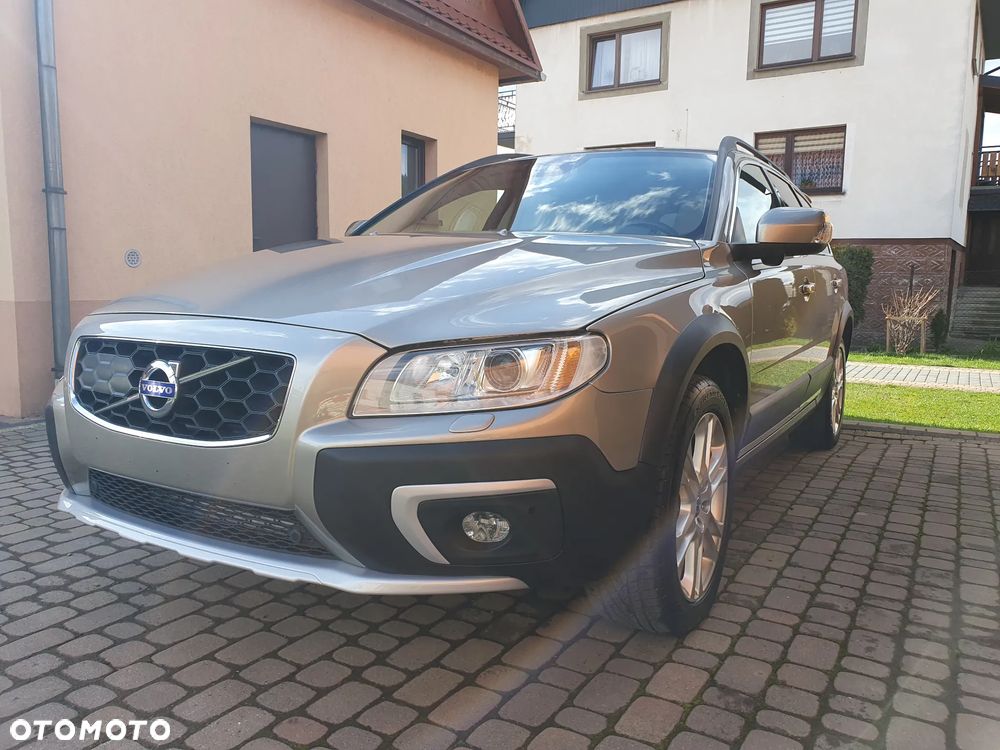 Volvo XC 70 - 8