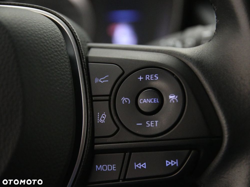 Toyota Corolla 1.8 Business Edition - 29