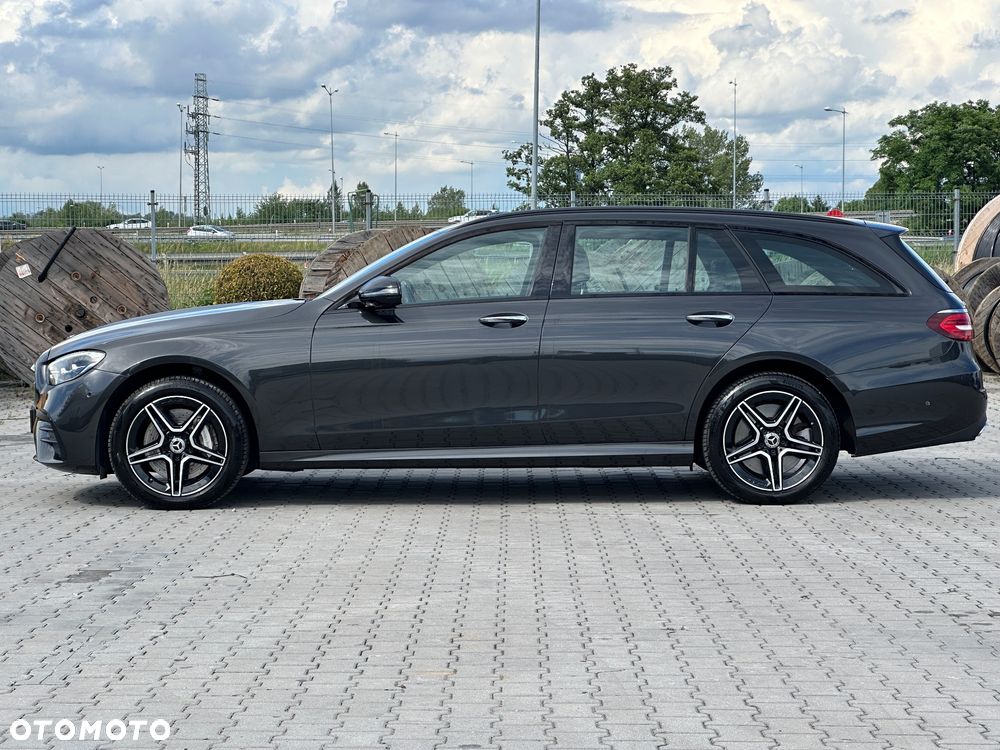 Mercedes-Benz Klasa E 300 de 4Matic 9G-TRONIC AMG Line - 4