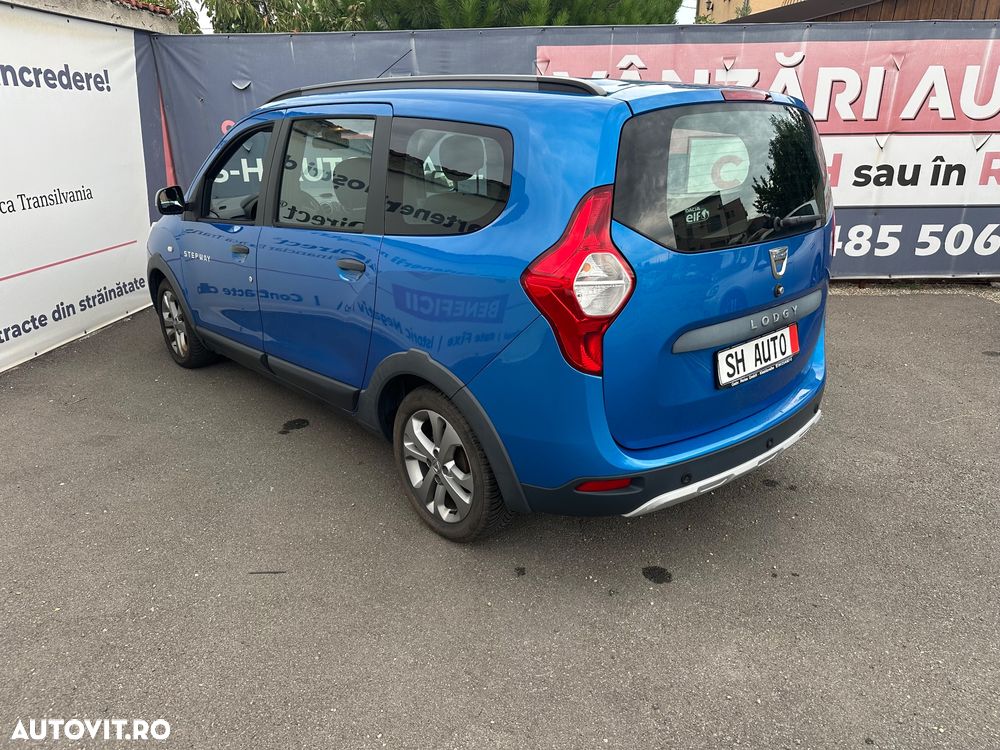 Dacia Lodgy 1.5 dCi Stepway - 4