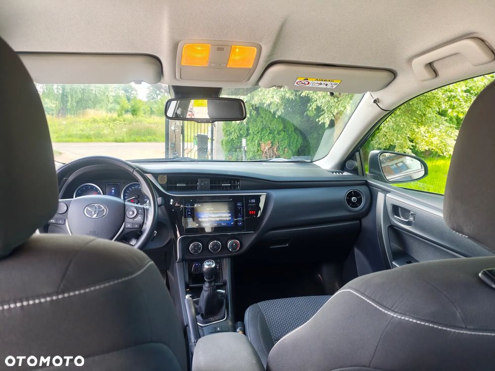 Toyota Corolla 1.6 Active - 5