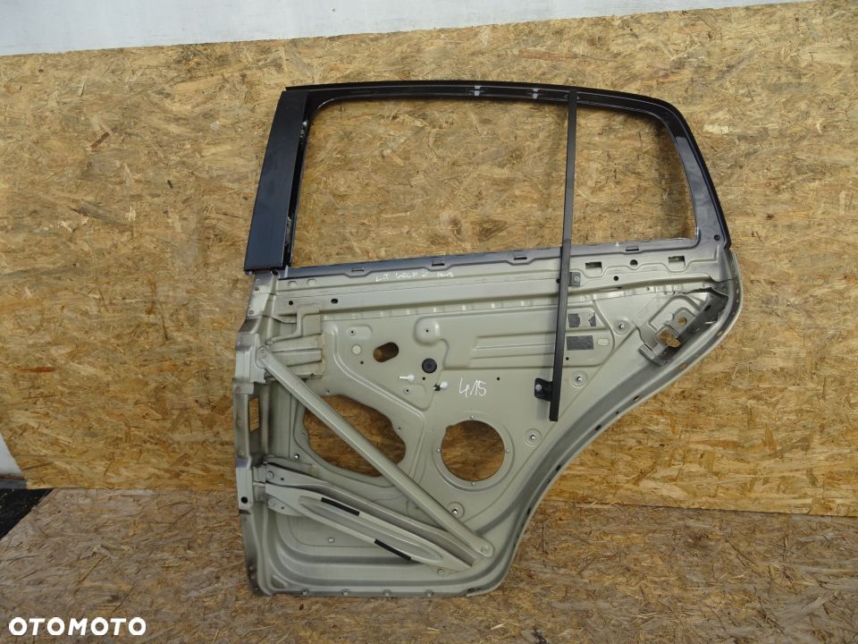 DRZWI RAMKA LEWY TYŁ VW GOLF V PLUS LAK:LC9Z - 1