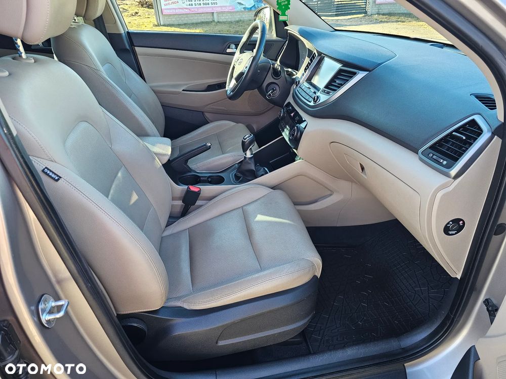 Hyundai Tucson 1.7 CRDI BlueDrive Style 2WD - 6