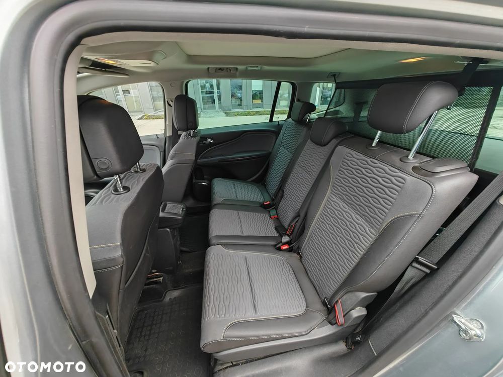 Opel Zafira Tourer 2.0 CDTI Innovation - 16