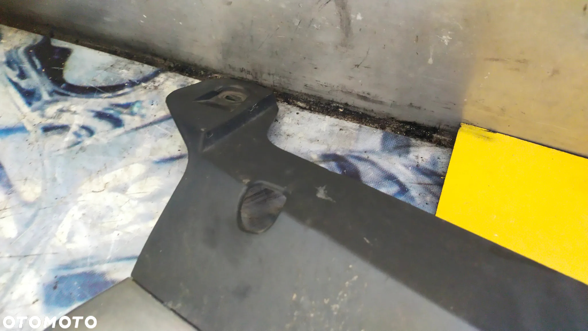 GRILL ATRAPA CHŁODNICY OPEL ASTRA H - 5