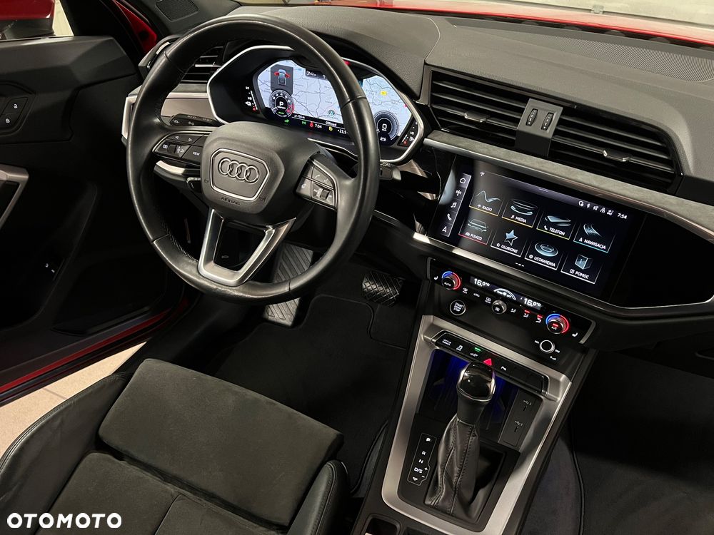 Audi Q3 Sportback - 27