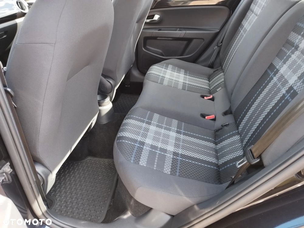 Volkswagen up! club - 23
