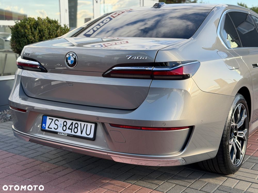 BMW Seria 7 740d xDrive mHEV sport - 13