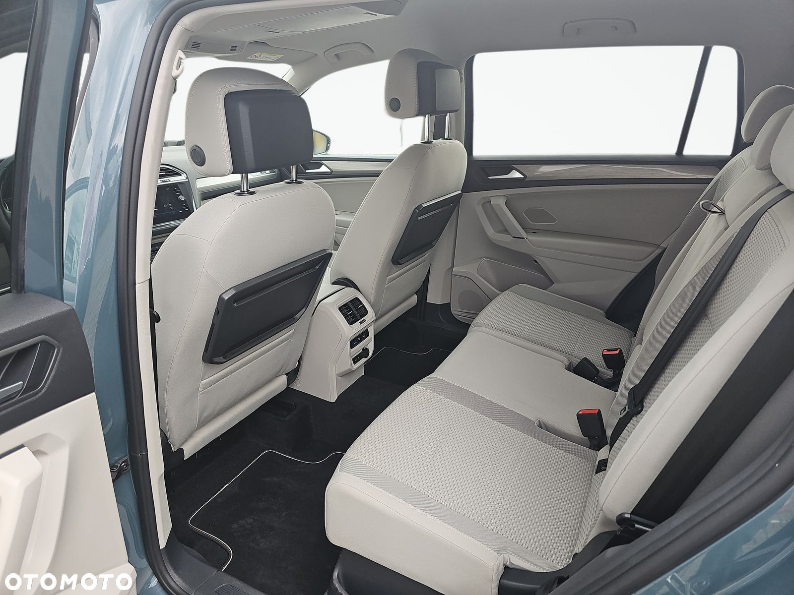Volkswagen Tiguan Allspace 2.0 TDI SCR Comfortline - 13