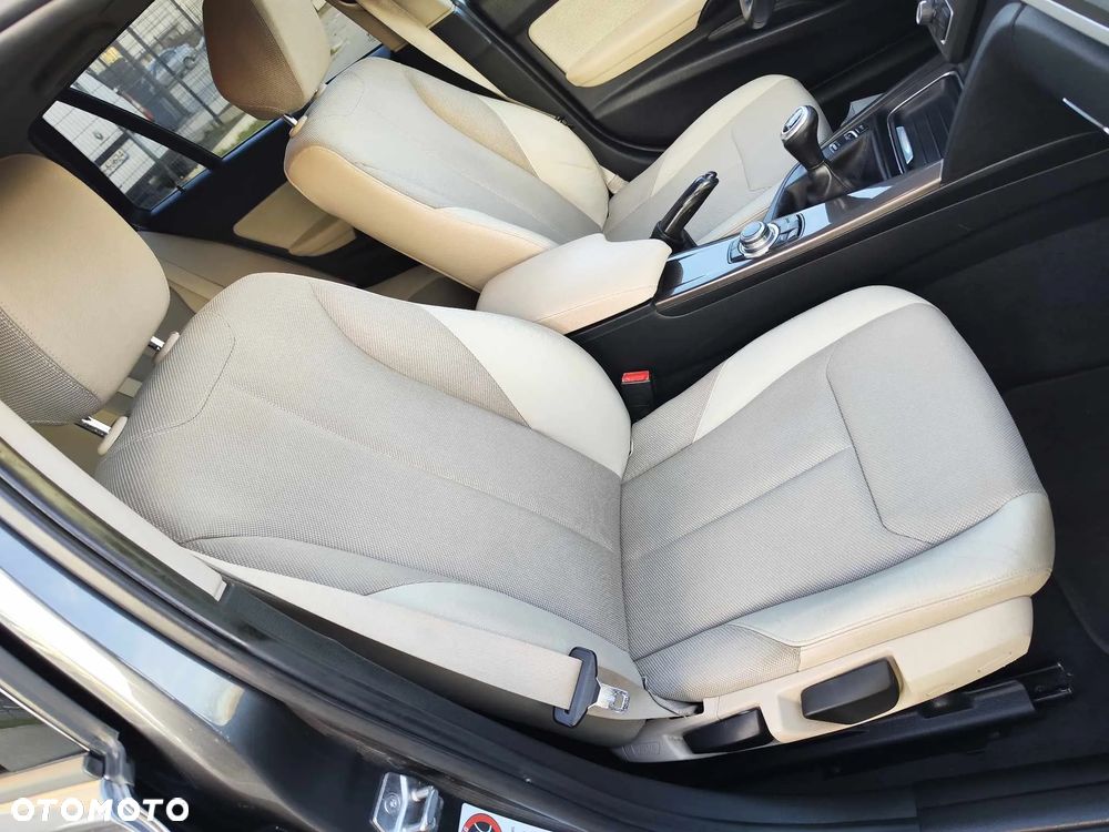 BMW Seria 3 318d Blue Performance - 20