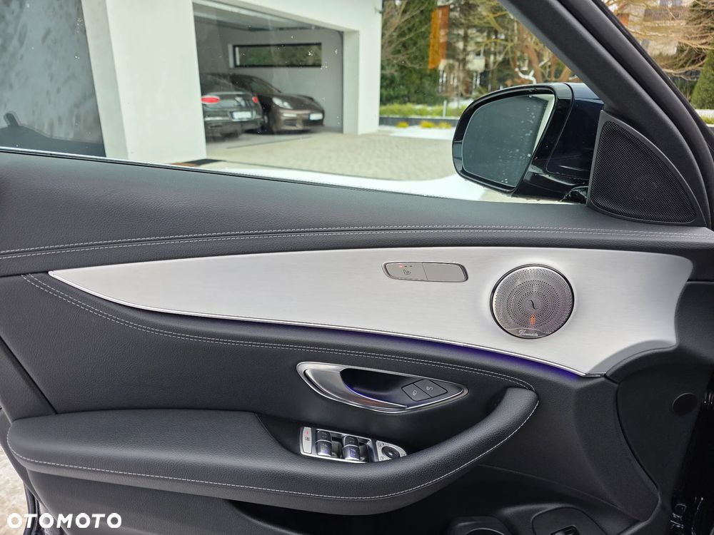 Mercedes-Benz Klasa E - 31