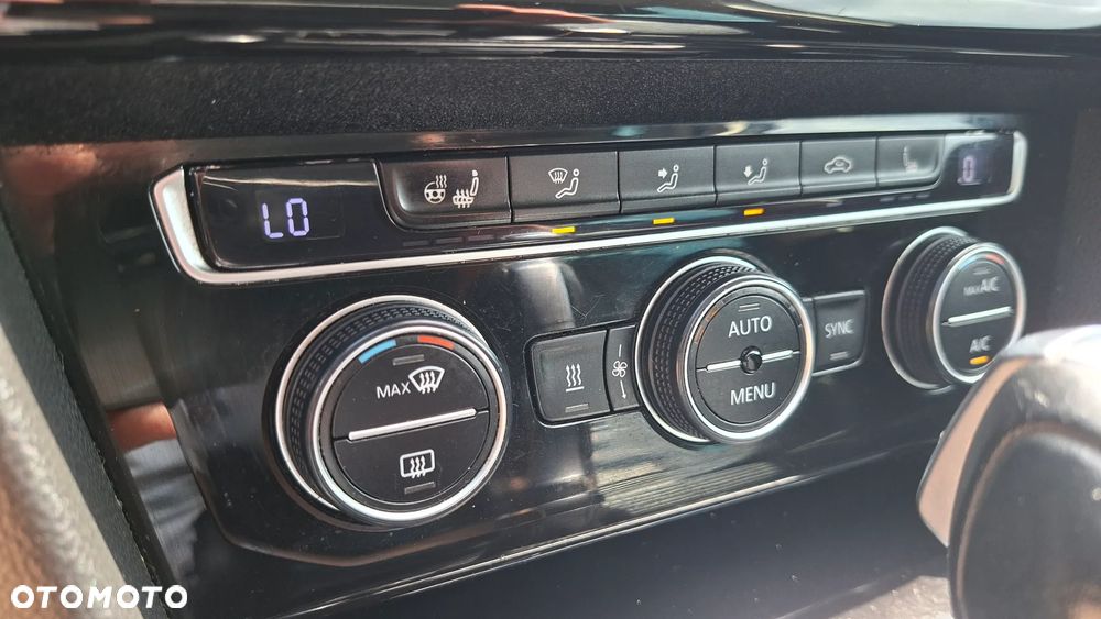 Volkswagen Passat 2.0 TDI (BlueMotion Technology) DSG Highline - 22