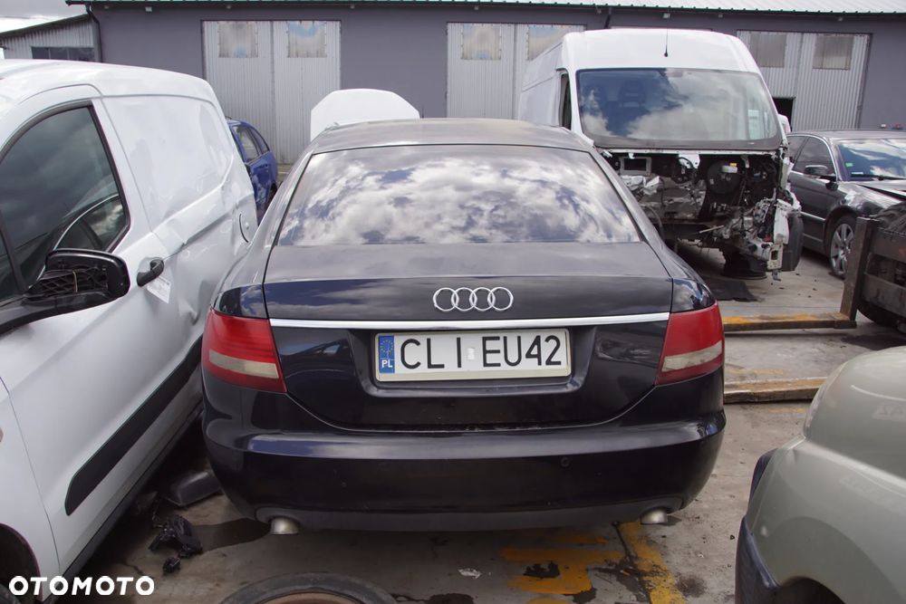 Auto na części - Audi A6 C6 3.0 TDI 224 KM BMK GZW LZ9W 2004R Silnik Skrzynia Drzwi Maska Klapa Zderzak Błotnik Lampa Szyba Deska Kokpit Sterownik Moduł Czujnik Licznik Kierownica Wyświetlacz - 4