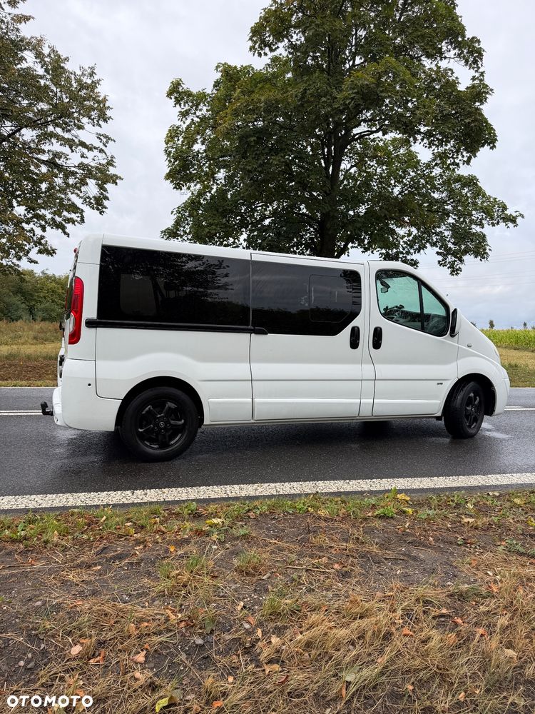Opel Vivaro - 12