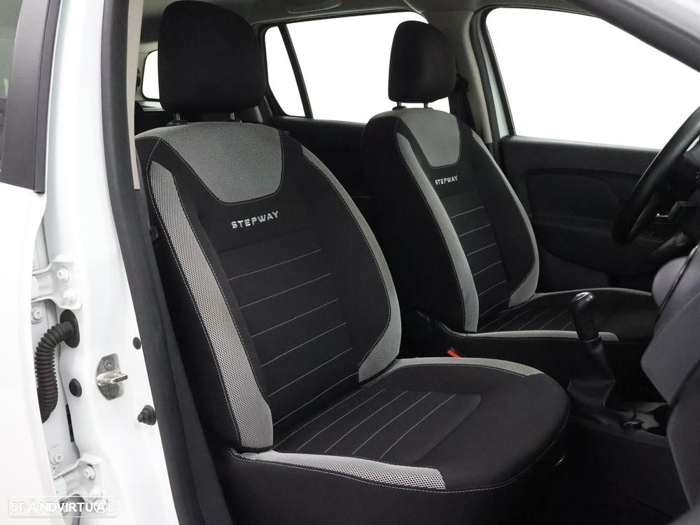 Dacia Logan MCV 0.9 TCe Stepway - 24