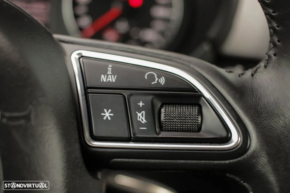 Audi A1 Sportback 1.6 TDI S-line - 19