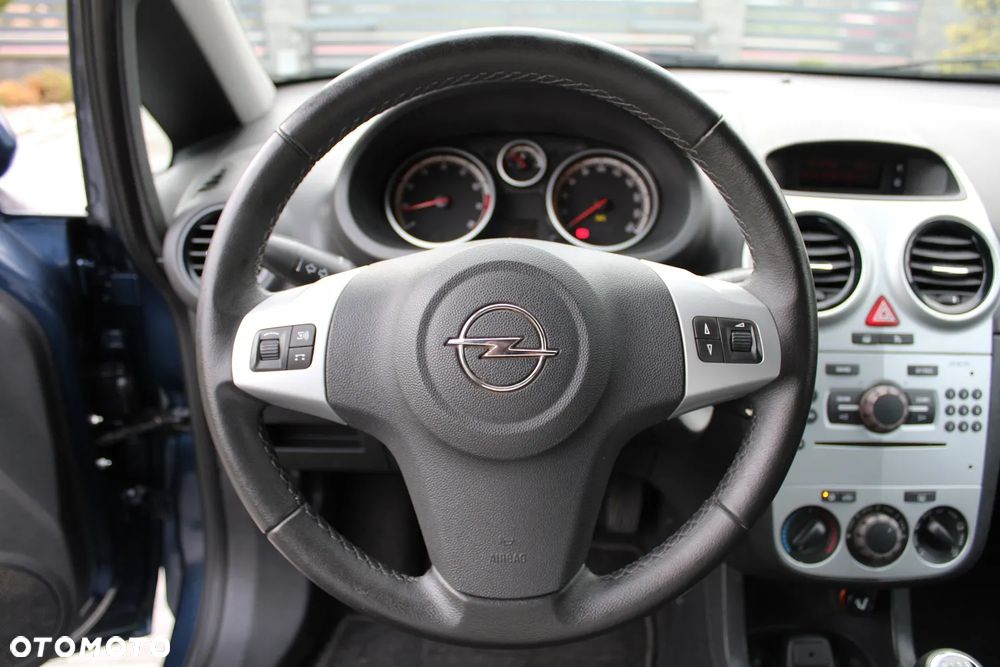 Opel Corsa 1.4 16V Satellite - 17