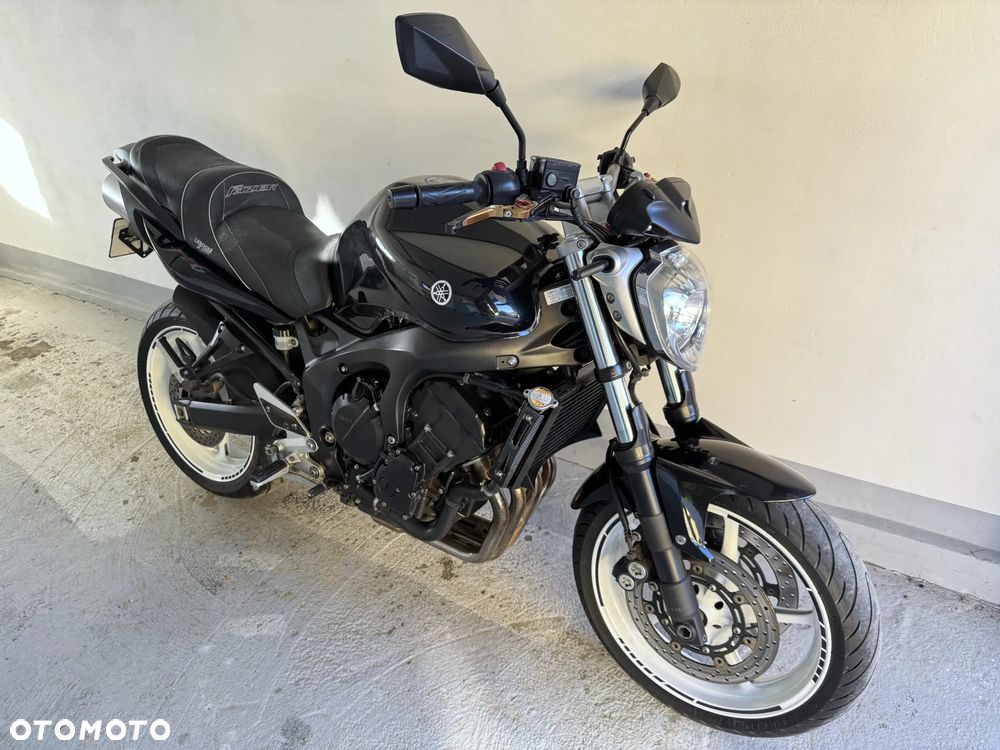 Yamaha FZ6