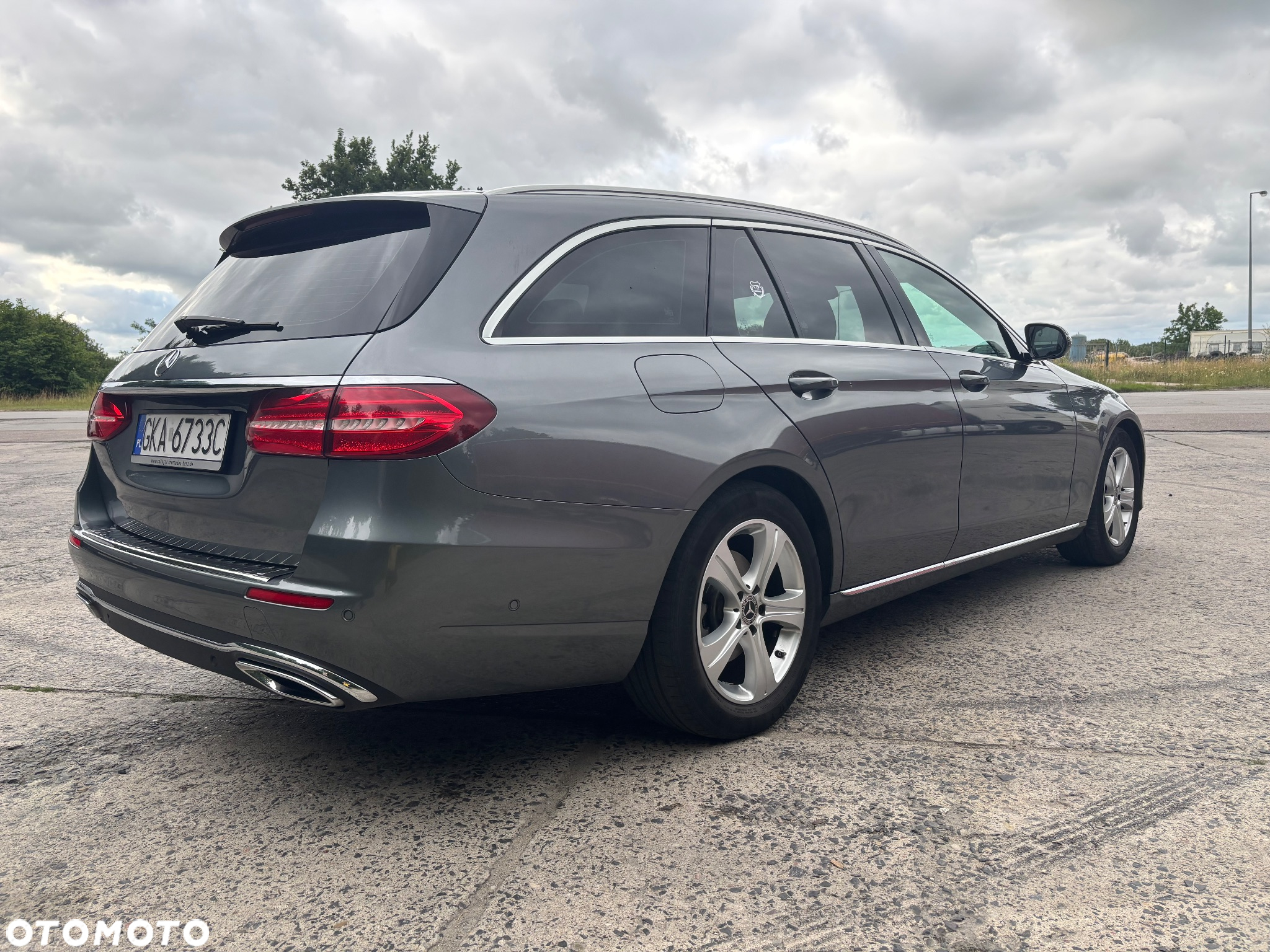 Mercedes-Benz Klasa E 220 d 4Matic T 9G-TRONIC Avantgarde - 10