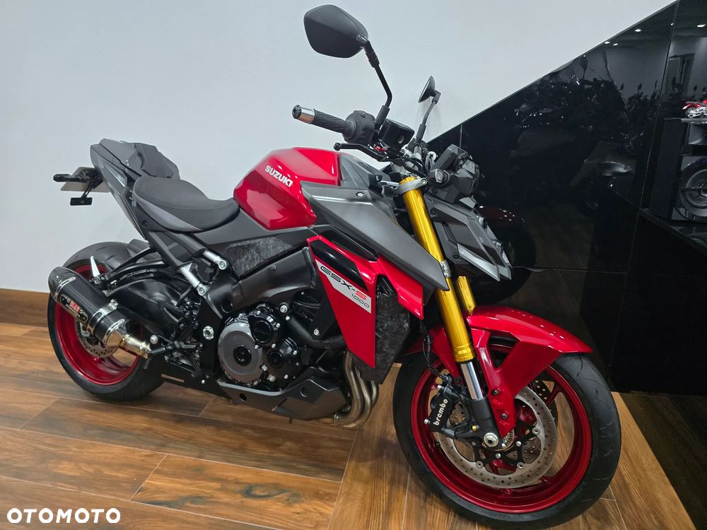 Suzuki GSX - 29