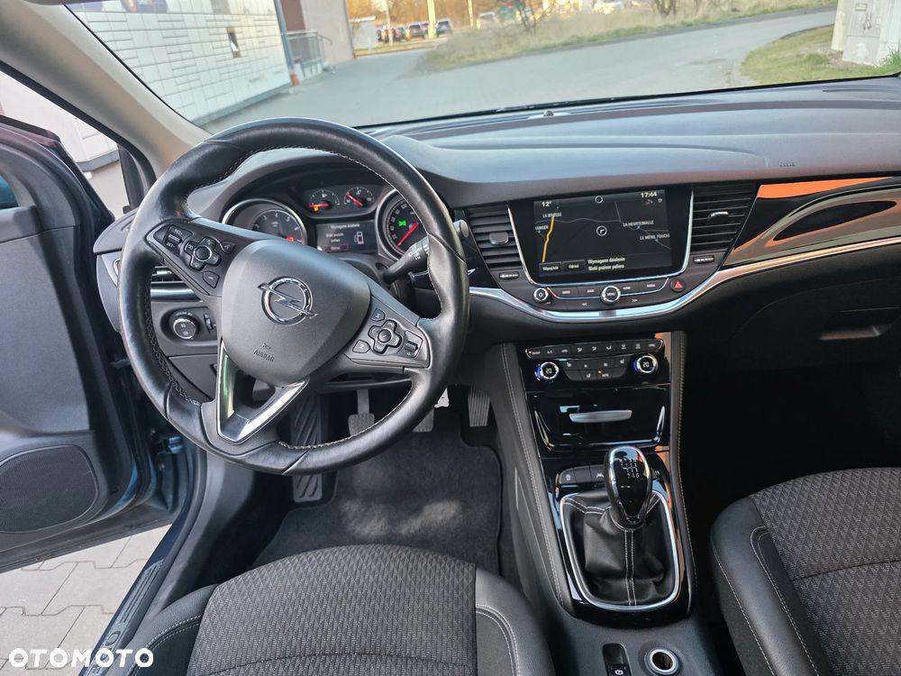 Opel Astra 1.4 Turbo Innovation - 15