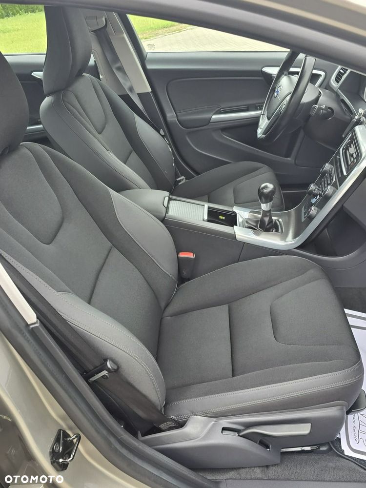 Volvo S60 - 23