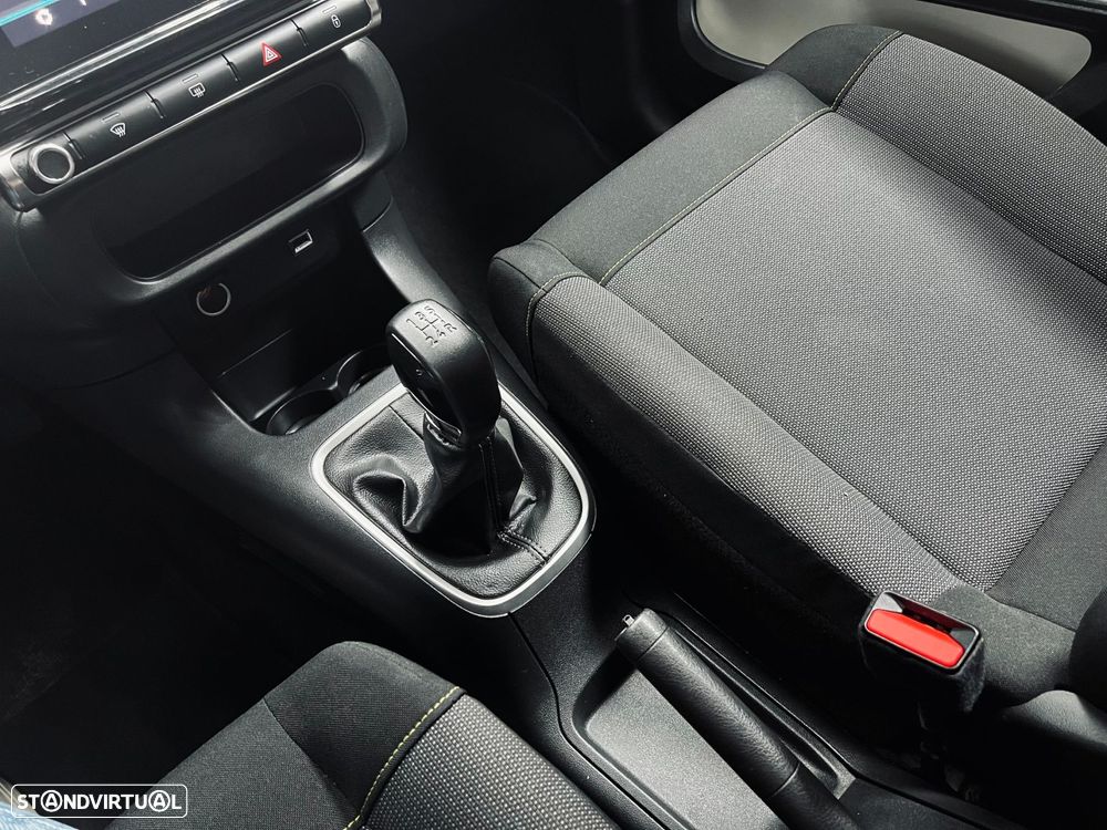 Citroën C3 1.2 PureTech Shine - 21