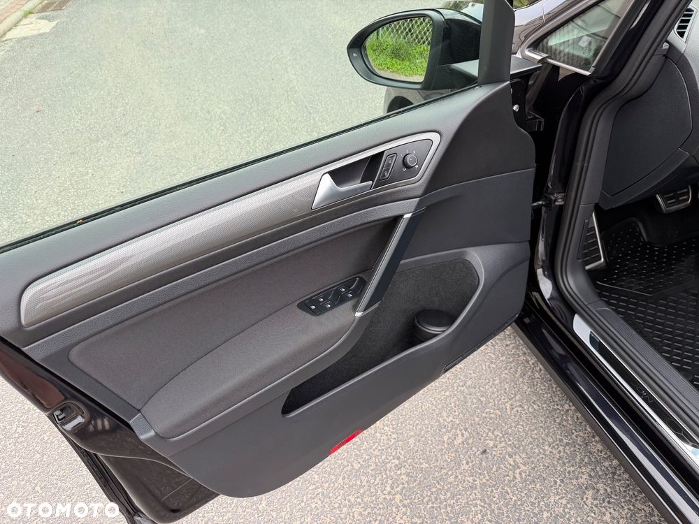 Volkswagen Golf 1.6 TDI SCR DSG Join - 15