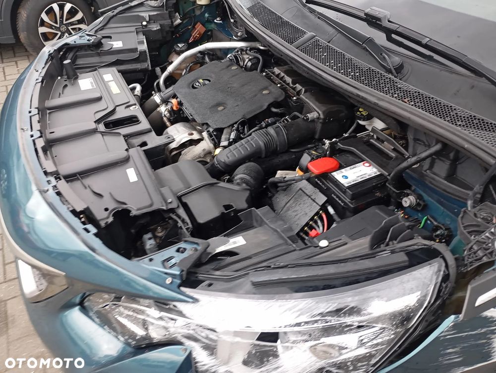 Peugeot 5008 - 22