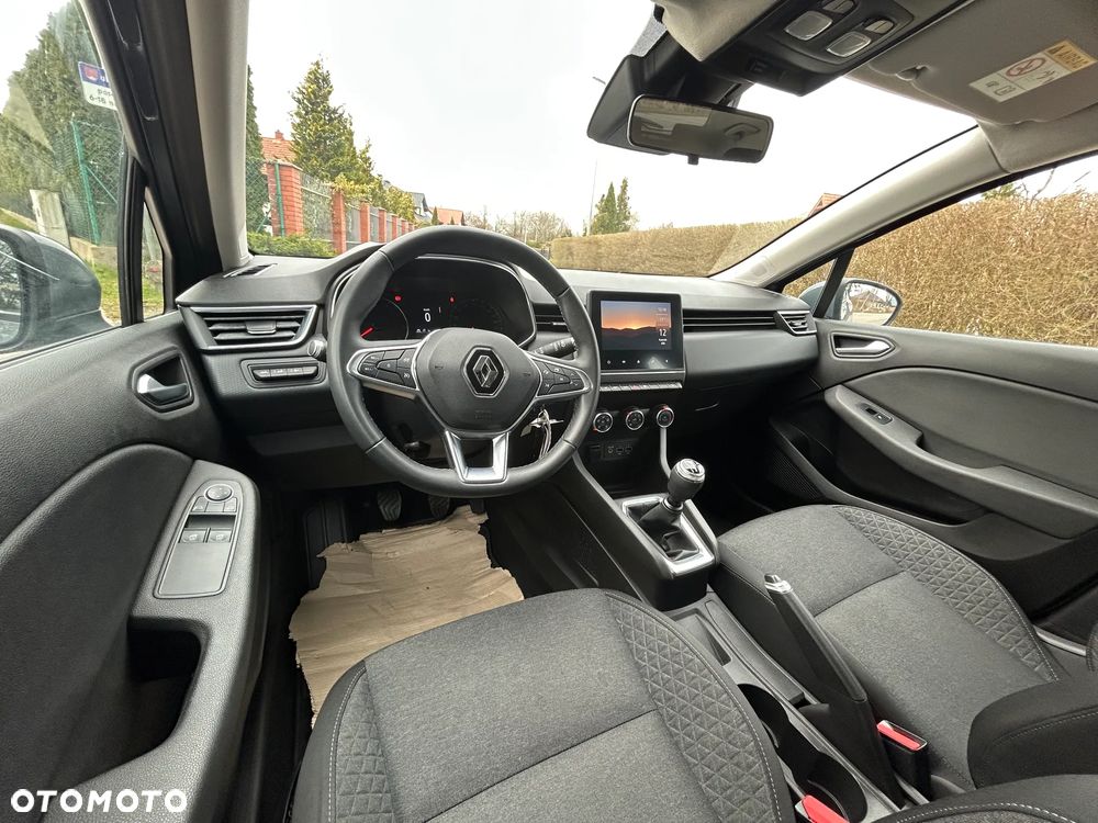 Renault Clio TCe 100 INTENS - 13