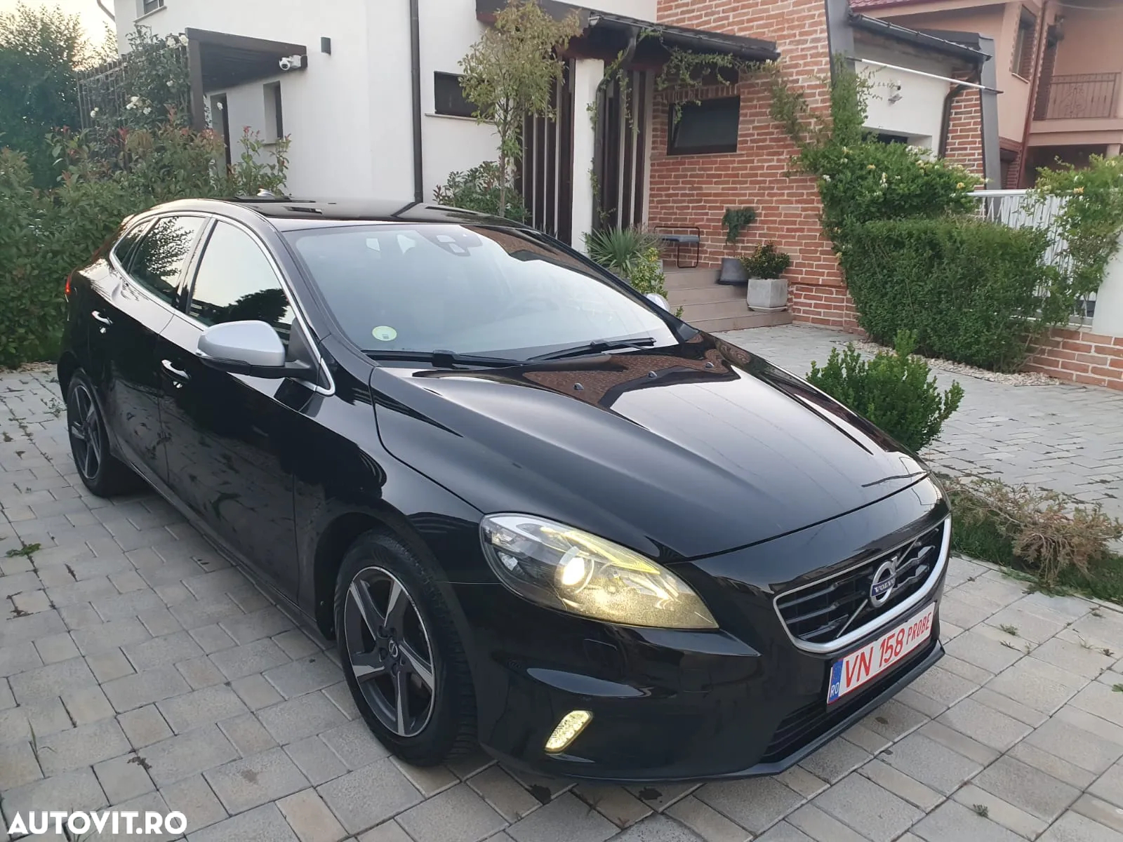Volvo V40 D4 Rdesign - 4