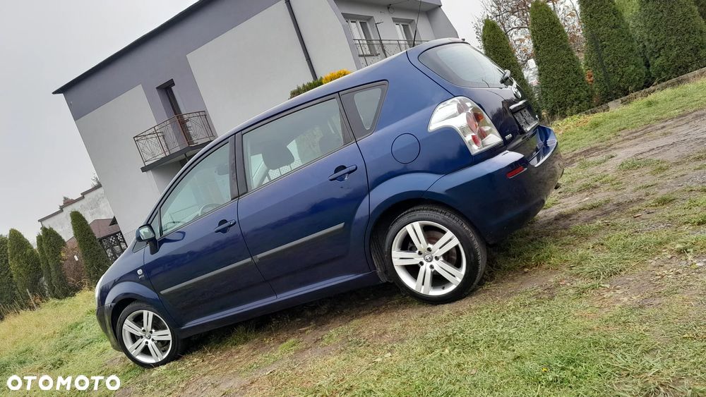 Toyota Corolla Verso - 18