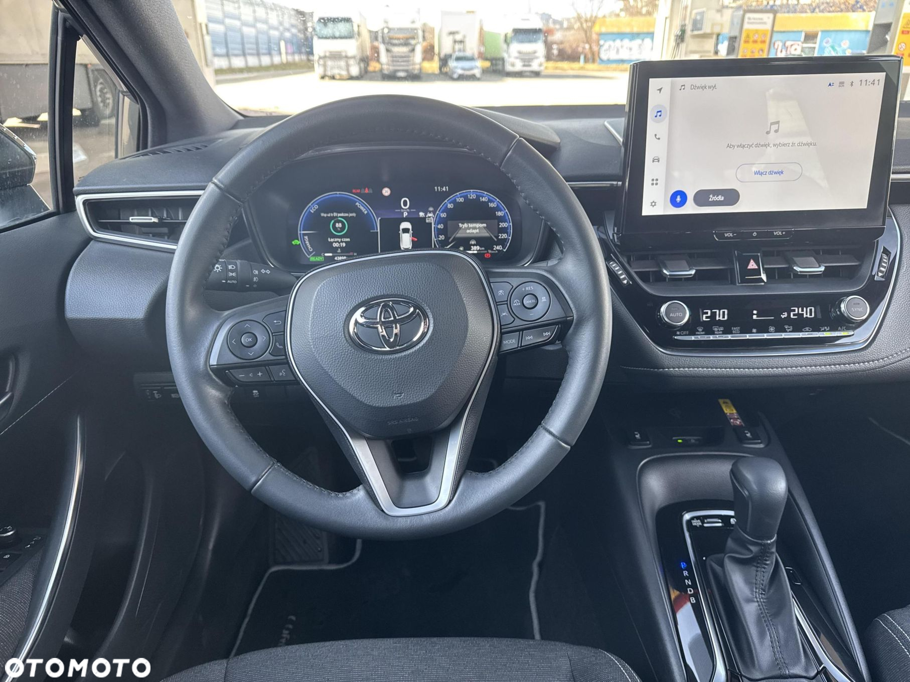 Toyota Corolla - 12